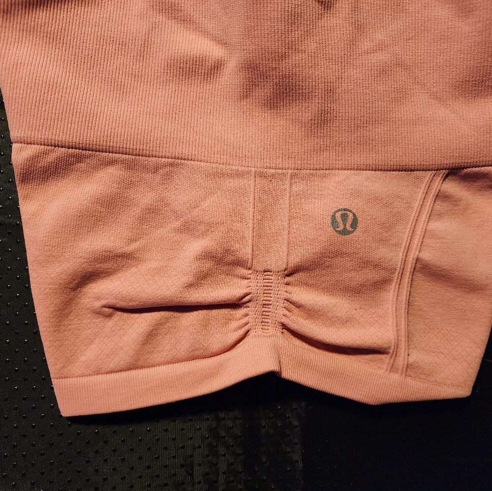 Lululemon shorts 2.5"